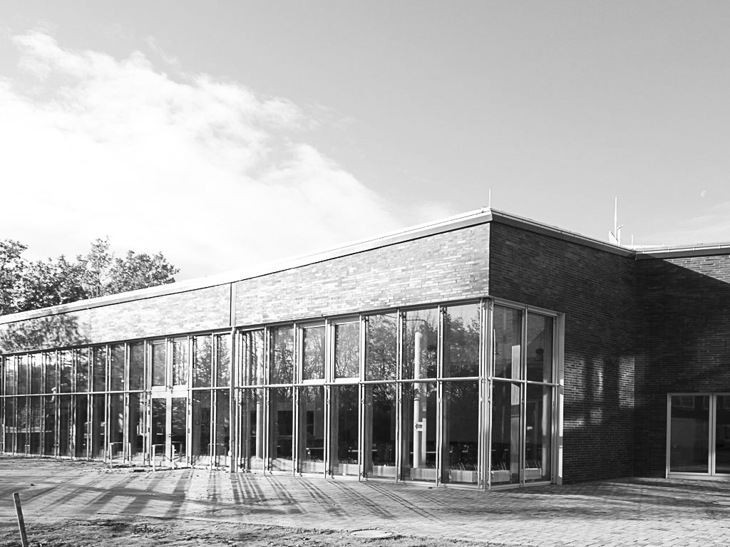 Mehr Informationen Gymnasium Rahlstedt Mensa und Sporthalle